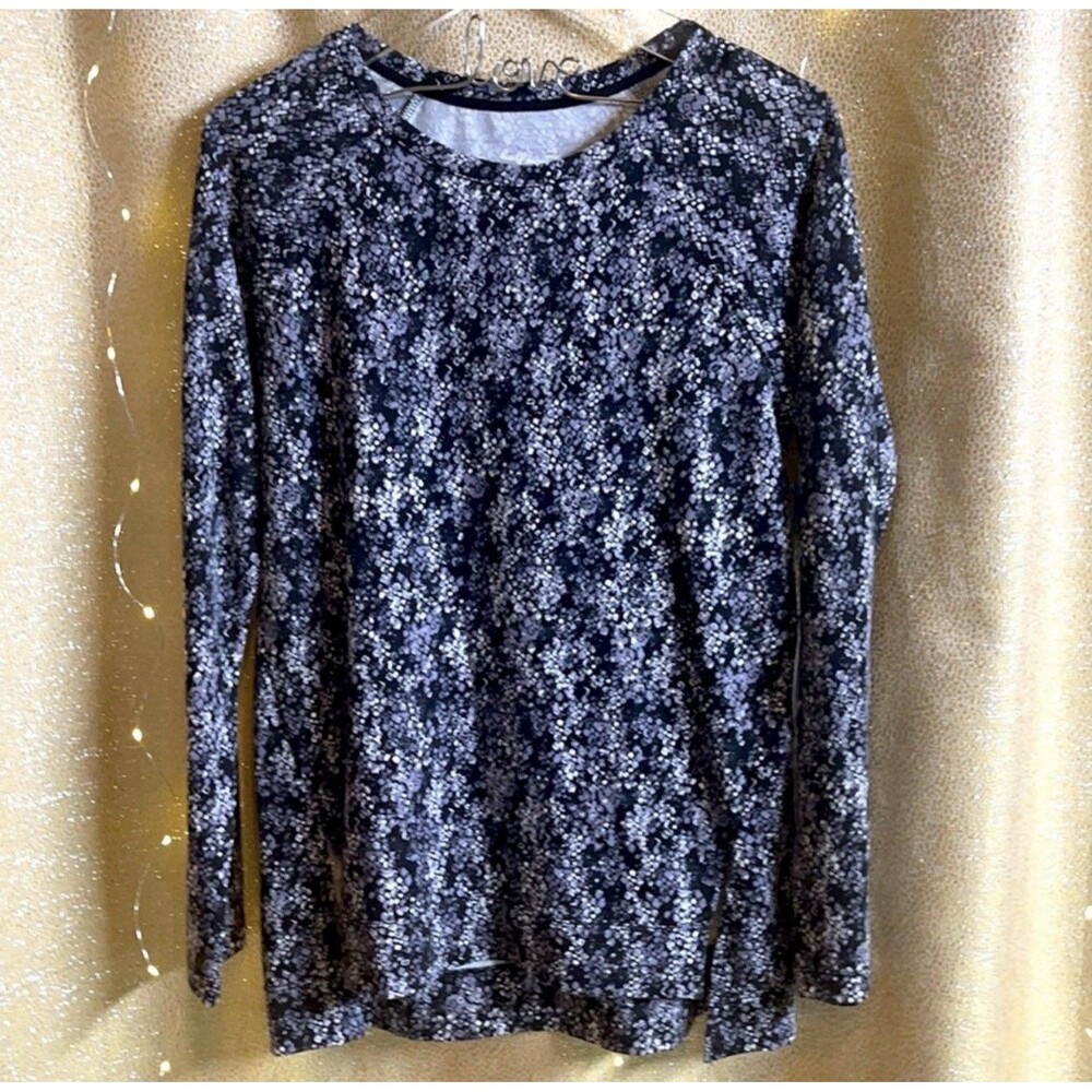 Half Moon Modern Movement Long Sleeve Top Sz Medium New